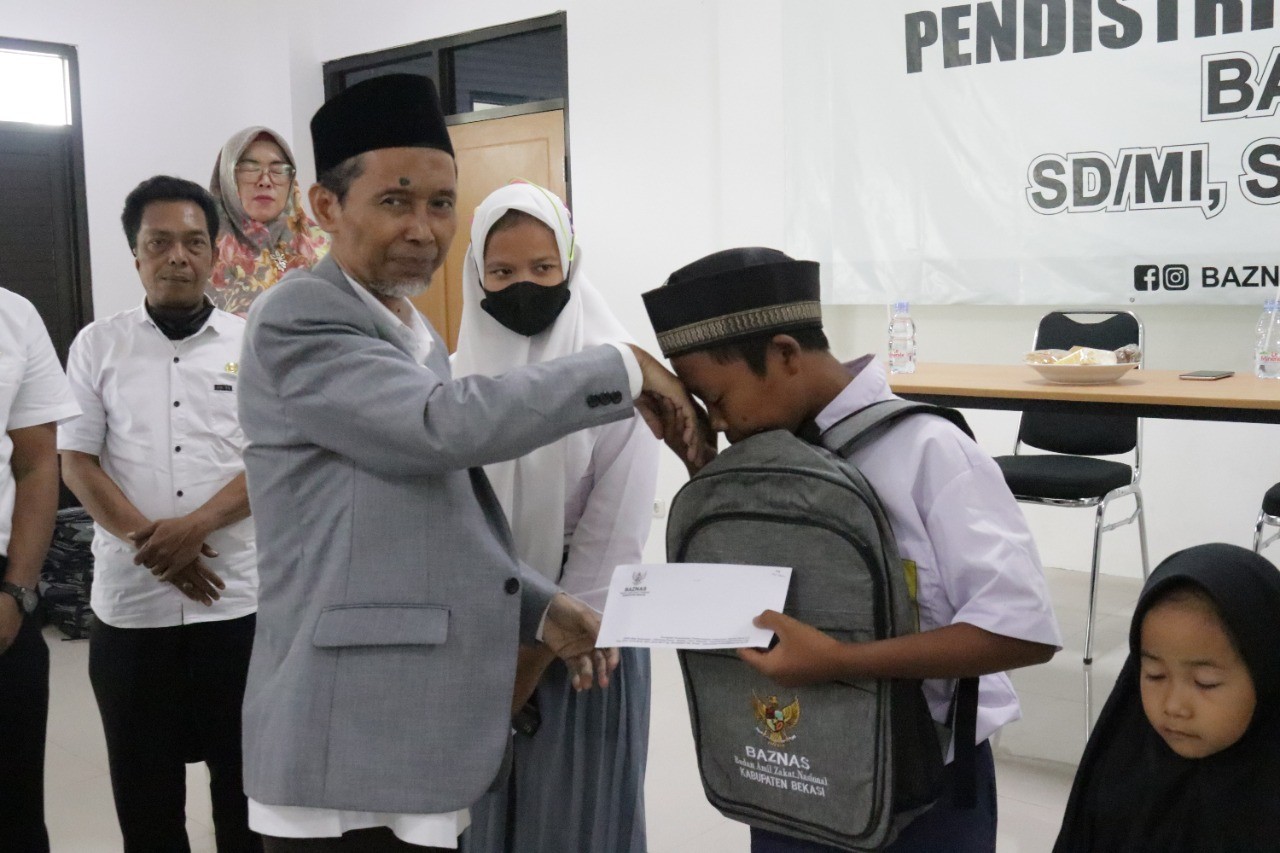 Bantu Ringankan Biaya Sekolah, Baznas Ingin Wujudkan Anak-anak Bekasi Berprestasi
