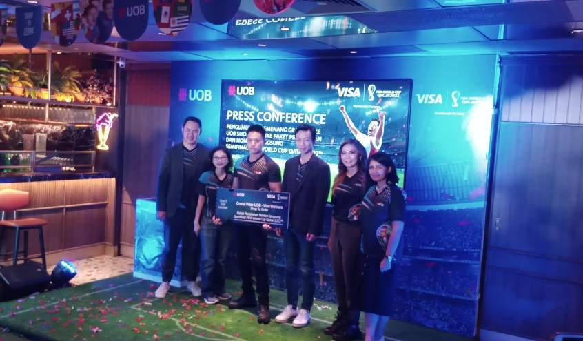 Visa bersama UOB Terbangkan Dua Nasabah ke Qatar untuk Saksikan Semifinal Piala Dunia