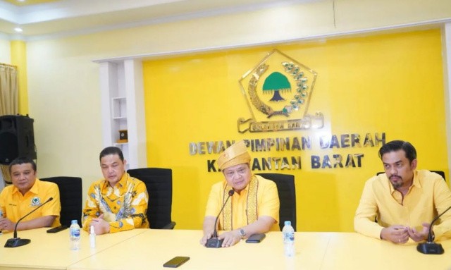Target 20 ℅ Golkar akan Tercapai Jika Disokong Efek Ekor Jas