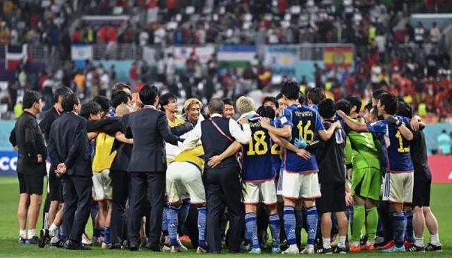 Taklukan Spanyol 2-1, Jepang Puncaki Grup E Lolos ke 16 Besar