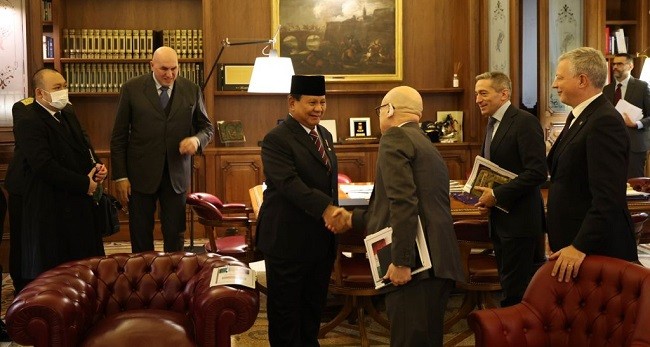 Temui Menhan Italia, Menhan Prabowo Bahas Transfer Teknologi hingga Modernisasi Alutsista