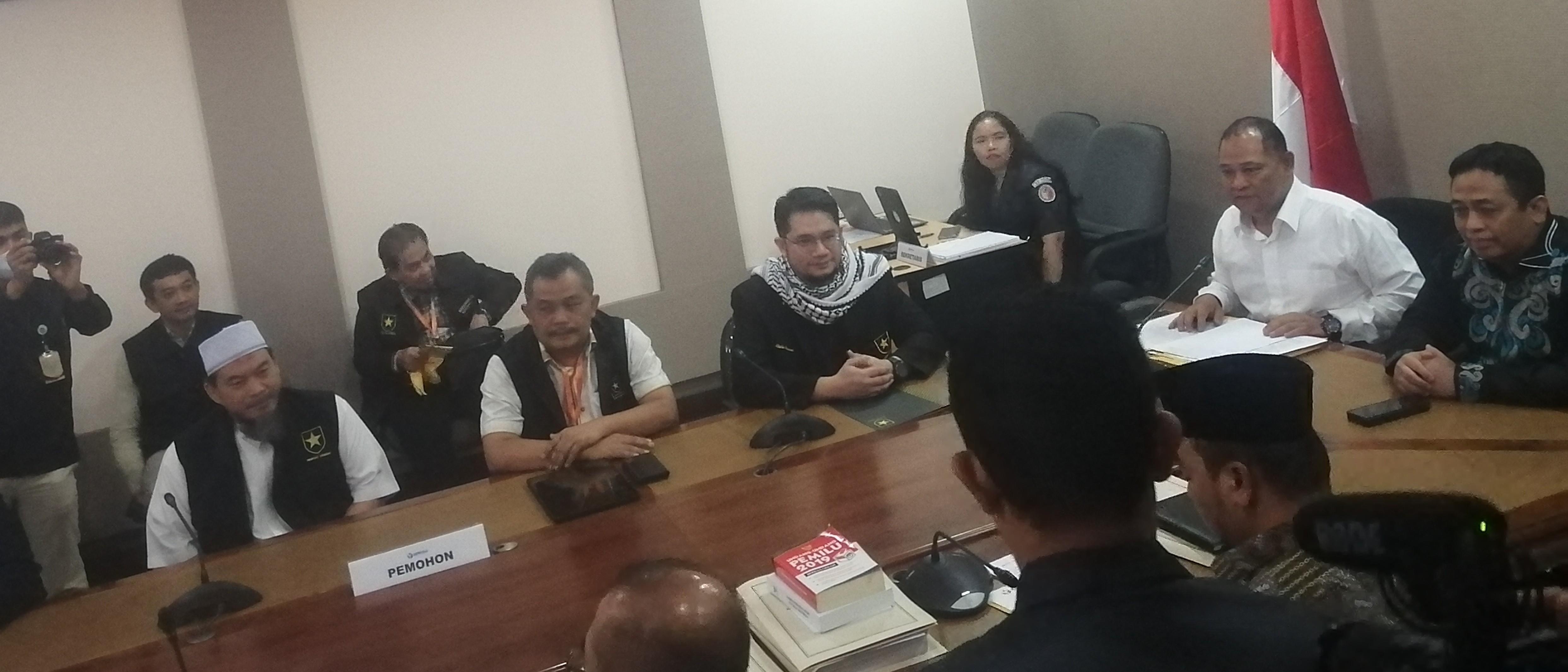 Alot, Mediasi Partai Ummat dengan KPU Berlangsung Berjam-jam