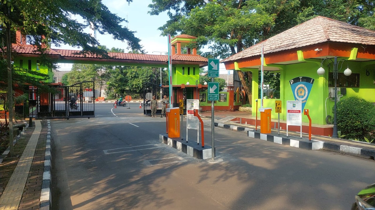 Kantor Walkot Bekasi Mulai Berlakukan Gerbang Pintu Otomatis