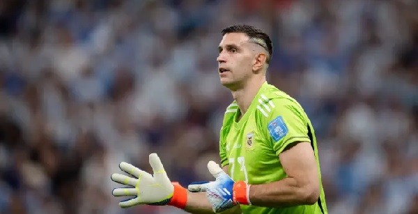 Klub Jerman Bayern Muenchen Incar Martinez
