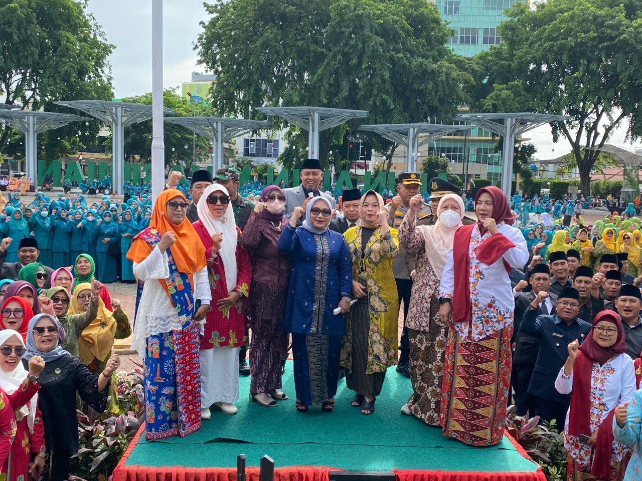 Peringatan Hari Ibu, Plt Ketua TP PKK Dorong Perempuan Milenial Bekasi Terus Berkarya