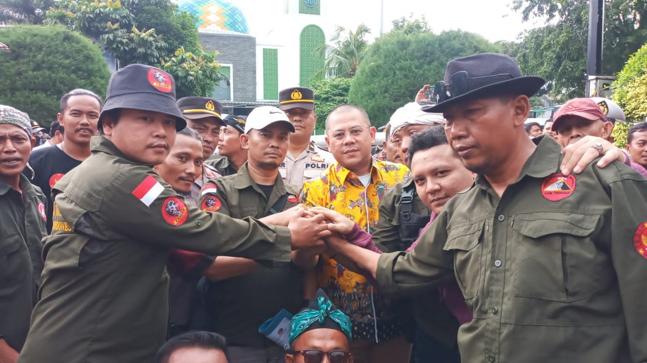 Massa Desak Plt Bupati Diajukan Hak Interpelasi, DPRD Bekasi: Kita Tunggu Jawaban Kemendagri
