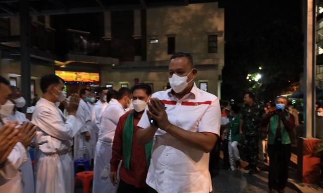 Natal di Bekasi Berjalan Tertib dan Khidmad, Tri Adhianto Bilang Begini