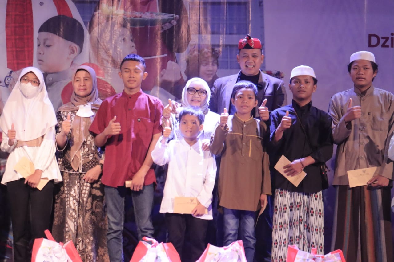 Plt Walkot Bekasi Santuni Seribu Anak Yatim Piatu