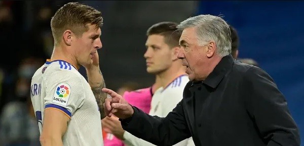 Ini Alasan Ancelotti Tak Rela Lihat Toni Kroos Pensiun