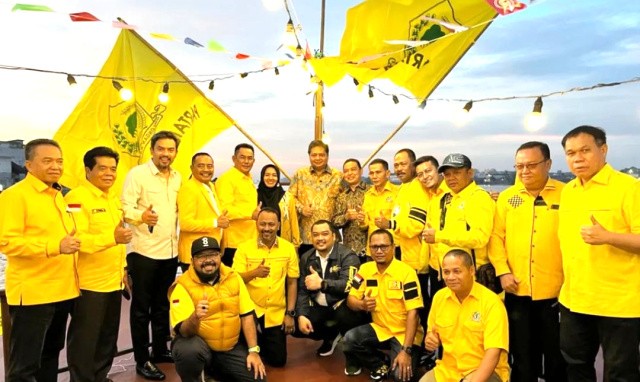 Kembalinya Pak De Karwo Bakal Dongkrak Elektabilitas Golkar di Jatim