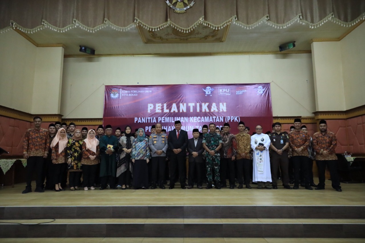Lantik PPK Pemilu se-Kota Bekasi, Ini Harapan Plt Walkot