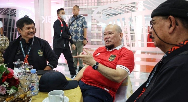 Ketua DPD RI Nonton Laga Timnas, Asprov Jatim Siap Usung LaNyalla Jadi Ketua Umum PSSI