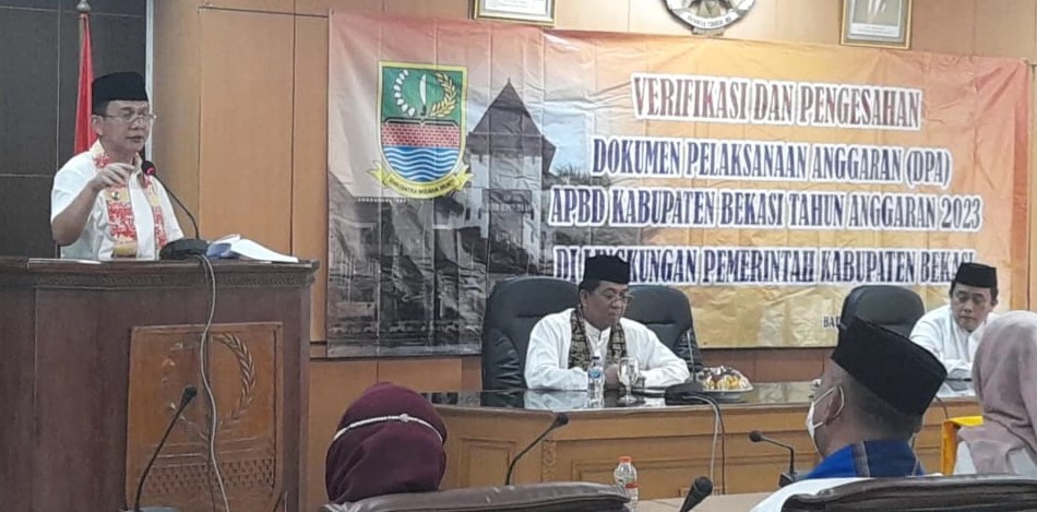 Maksimalkan Penyerapan Anggaran  2023, Pj Bupati Bekasi Teken Perjanjian dengan OPD