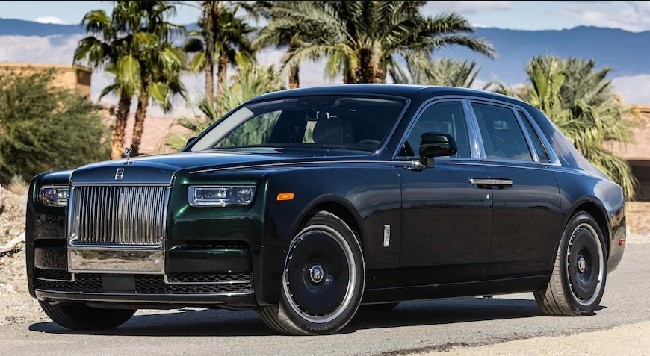 Rolls-Royce Catat Rekor Penjualan di 2022