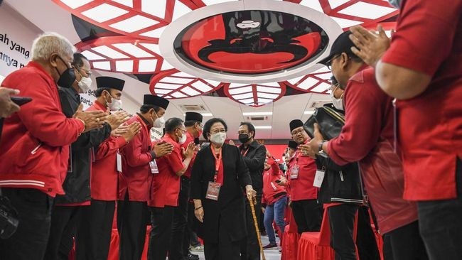 Belum Umumkan Capres, Megawati: Urusan Gue!