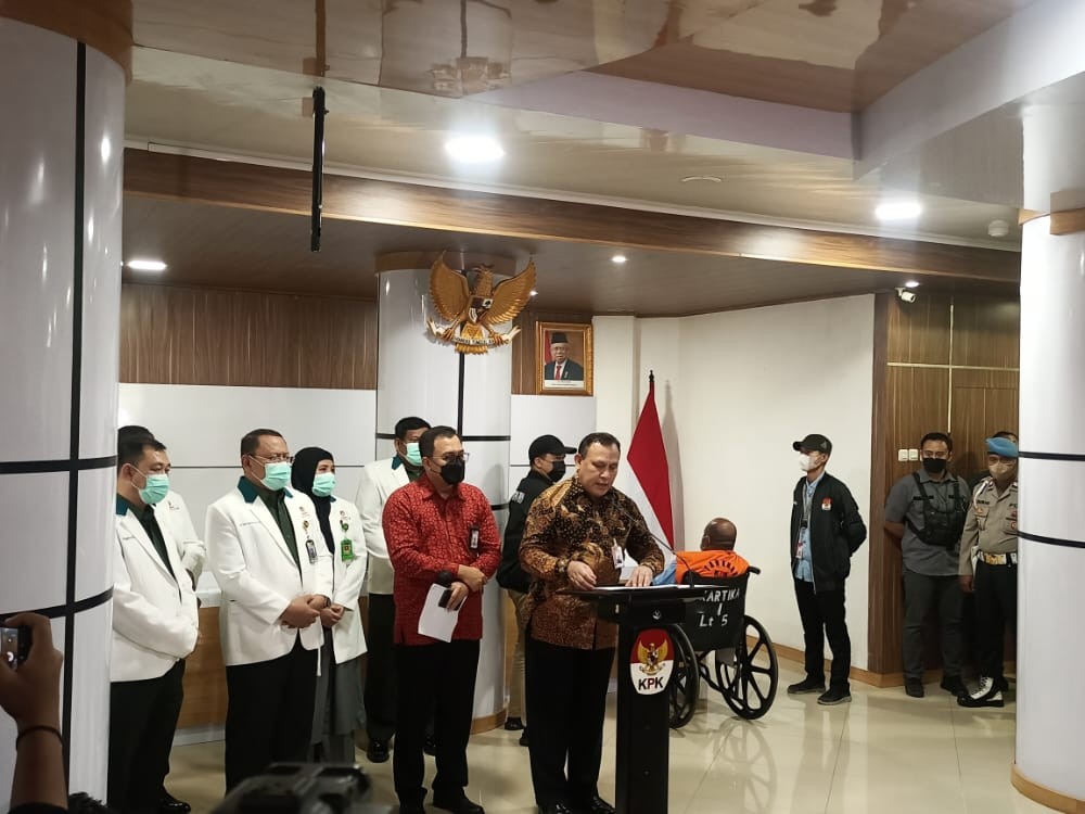 Selain Blokir Rekening Enembe yang Isinya Rp76,2 M, KPK Juga Sita Emas Batangan
