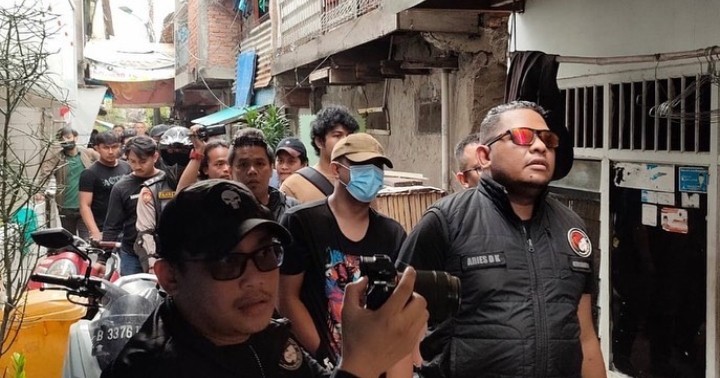 Alex Bonpis Ditangkap, Polisi Sita Alphard hingga Airsoft Gun dari Rumahnya