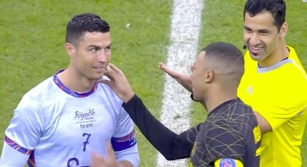 Sikap Sayang Mbappe ke CR7 Berbeda dengan Messi