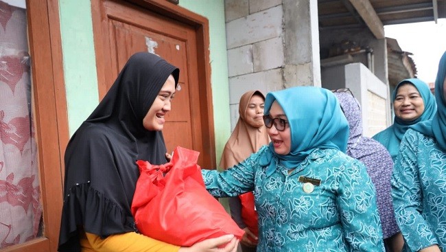 Wiwiek Hargono Sebut Masih Banyak Masyarakat Kota Bekasi Butuh Bantuan