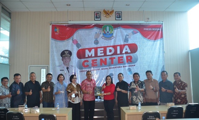 DPRD Minahasa Selatan Tukar Pikiran soal Perda BUMD Bekasi