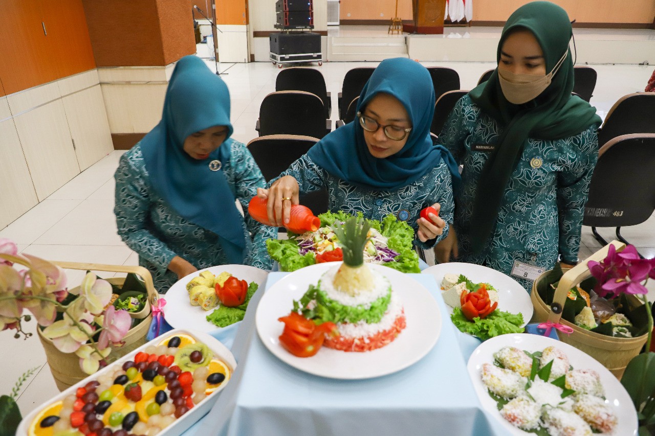Gali Potensi Kuliner Lokal, PKK Bekasi Gelar Lomba Food Ethnic