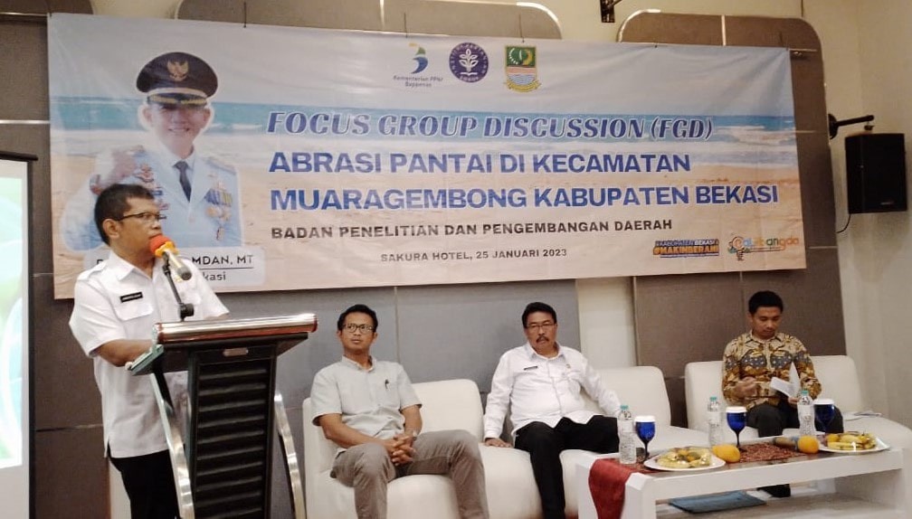 Balitbangda Gelar FGD Abrasi Pantai di Muara Gembong