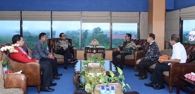 Bertemu Rektor Unhas, Fadel Muhammad Diskusi Soal PPHN dan IKN