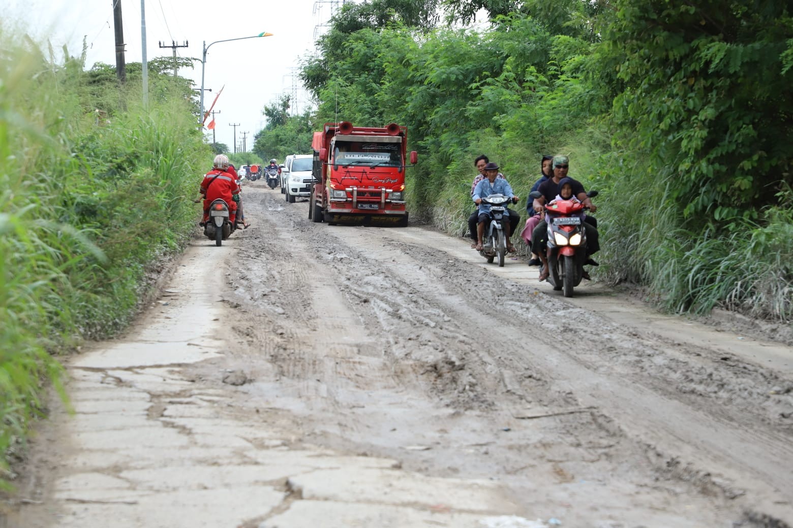 Alasan Biaya Mahal, Jalan CBL Diperbaiki Secara Bertahap