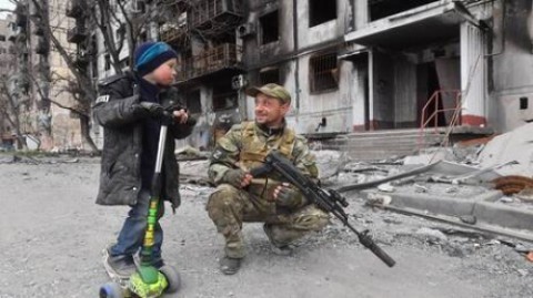 Warga Donetsk Sambut 'Pasukan Ahmad' dari Rusia dengan Pekikan Takbir