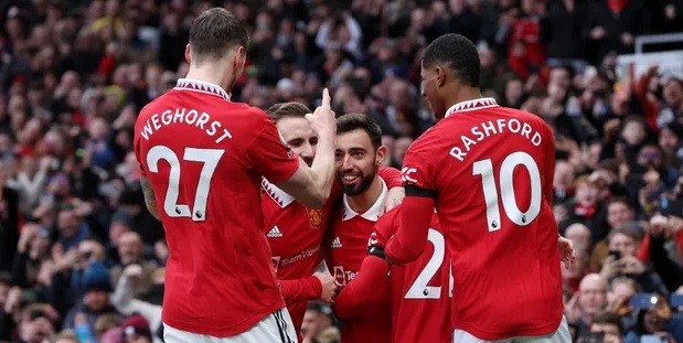 Manchester United Libas Crystal Palace Dengan Sepuluh Pemain