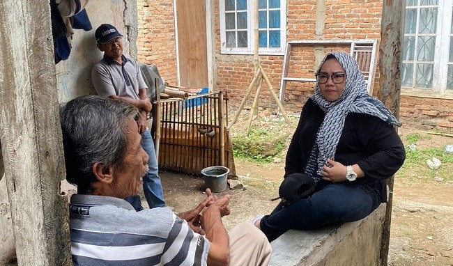Usai Serahkan Bantuan Rp20 Juta per Orang, Kades Sindangmulya Lakukan Pendataan Warga Kurang Mampu