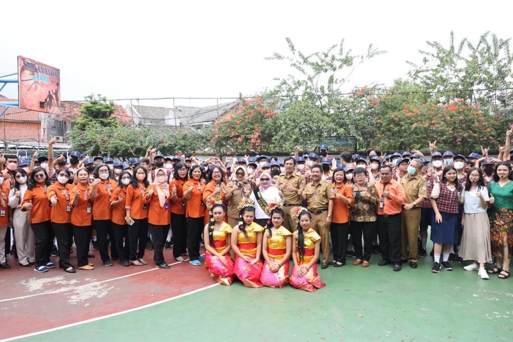 Budaya Membaca di Kota Bekasi Pudar, Wiwiek: Kalah Bersaing dengan Game Online