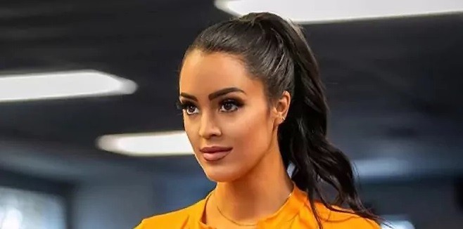 Rachel Stuhlmann Bersaing dengan Paige Spiranac dalam Pakaian Provokatifnya
