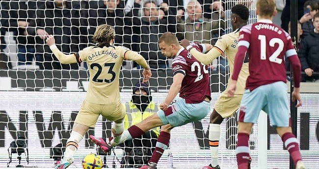 West Ham Tahan Chelsea 1-1