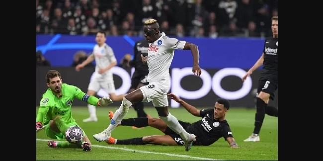 Napoli Bungkam Eintracht Frankfurt