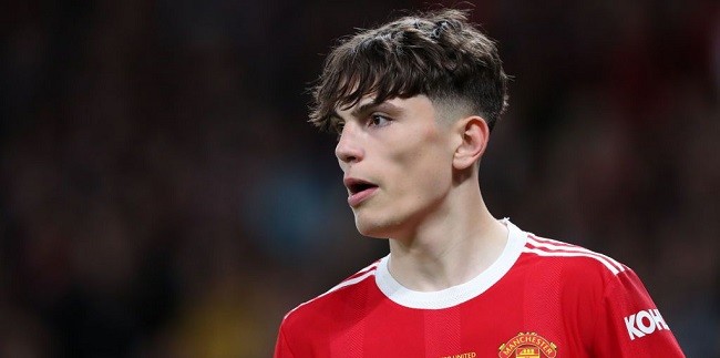 Manchester United Perpanjang Kontrak Garnacho Hingga 2028