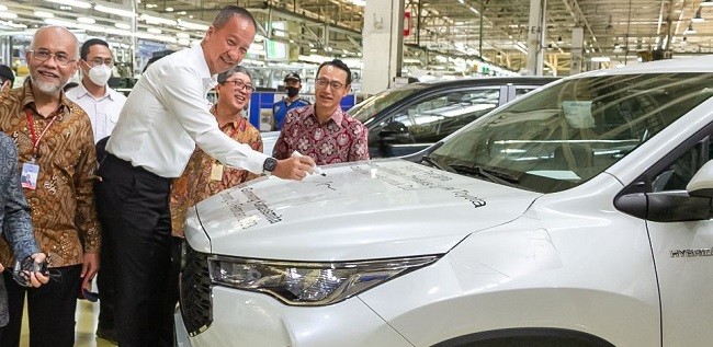 Kinerja Industri Otomotif Semakin Ngebut, Pasar Ekspor Terus Direbut