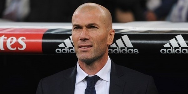 Zinedine Zidane Dikabarkan Bakal Digaji Sangat Besar Jika ke Chelsea 