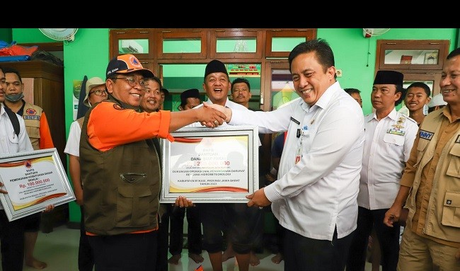 BNPB Beri Bantuan Rp350 Juta untuk Korban Banjir Bekasi 