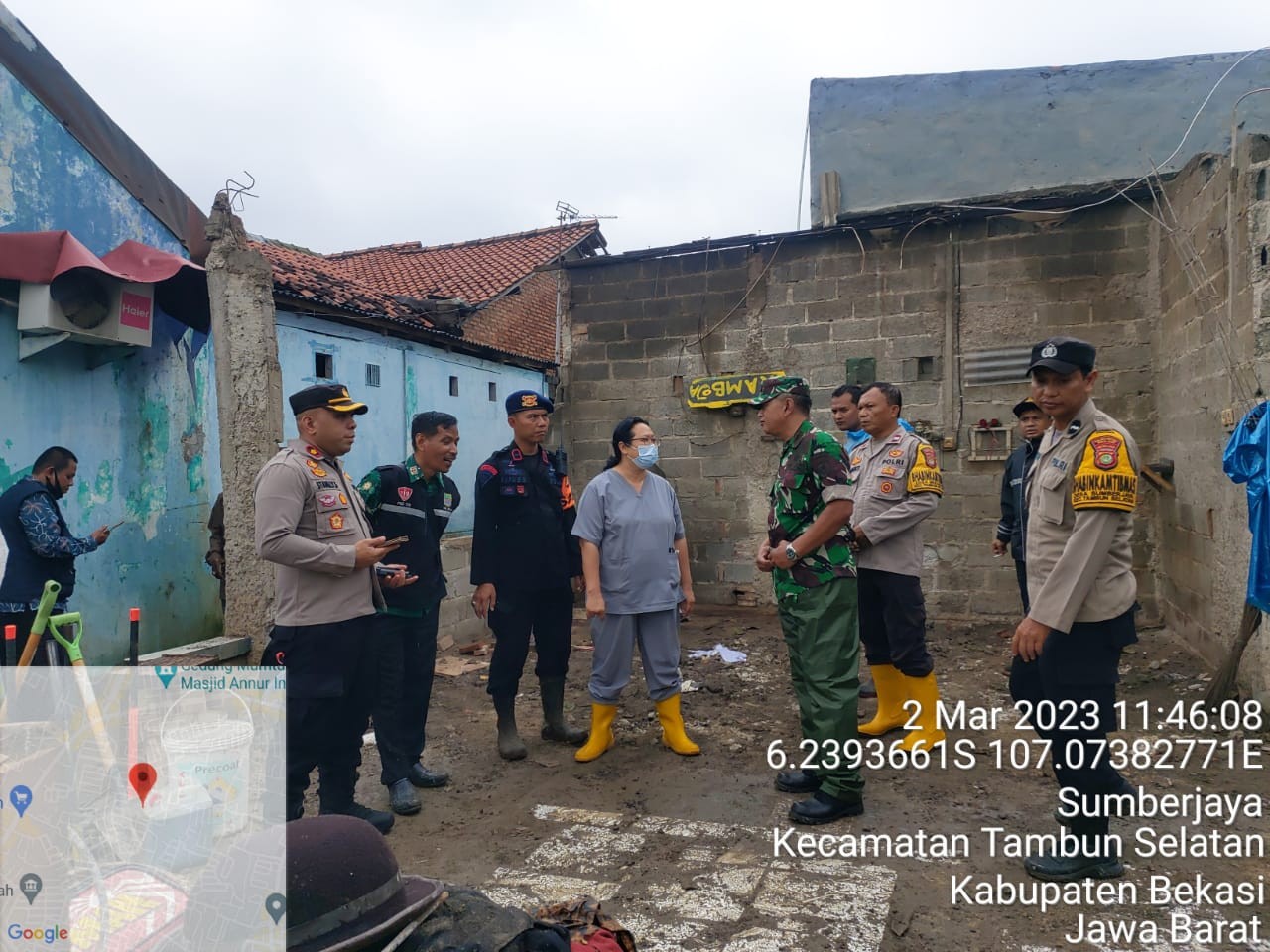 Rawan Banjir, Brimob Polda Metro Patroli di 2 Kecamatan Bekasi