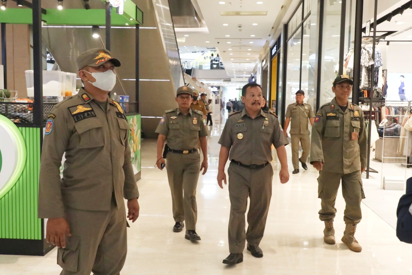 Satpol PP Bekasi Pergoki 10 PNS Keluyuran di Jam Kerja