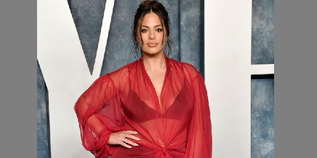 Supermodel Ashley Graham jadi Buah Bibir di Medsos