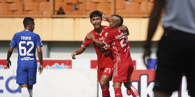 Gol Riko Simanjuntak Bawa Persija Taklukan PSIS