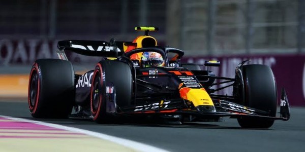 Perez Raih Kemenangan di Grand Prix Arab Saudi