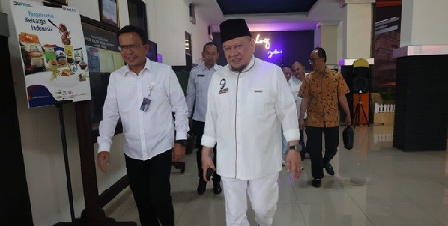Kunjungi Bulog Jatim, Ketua DPD RI Cek Kesiapan Distribusi Beras Jelang Lebaran