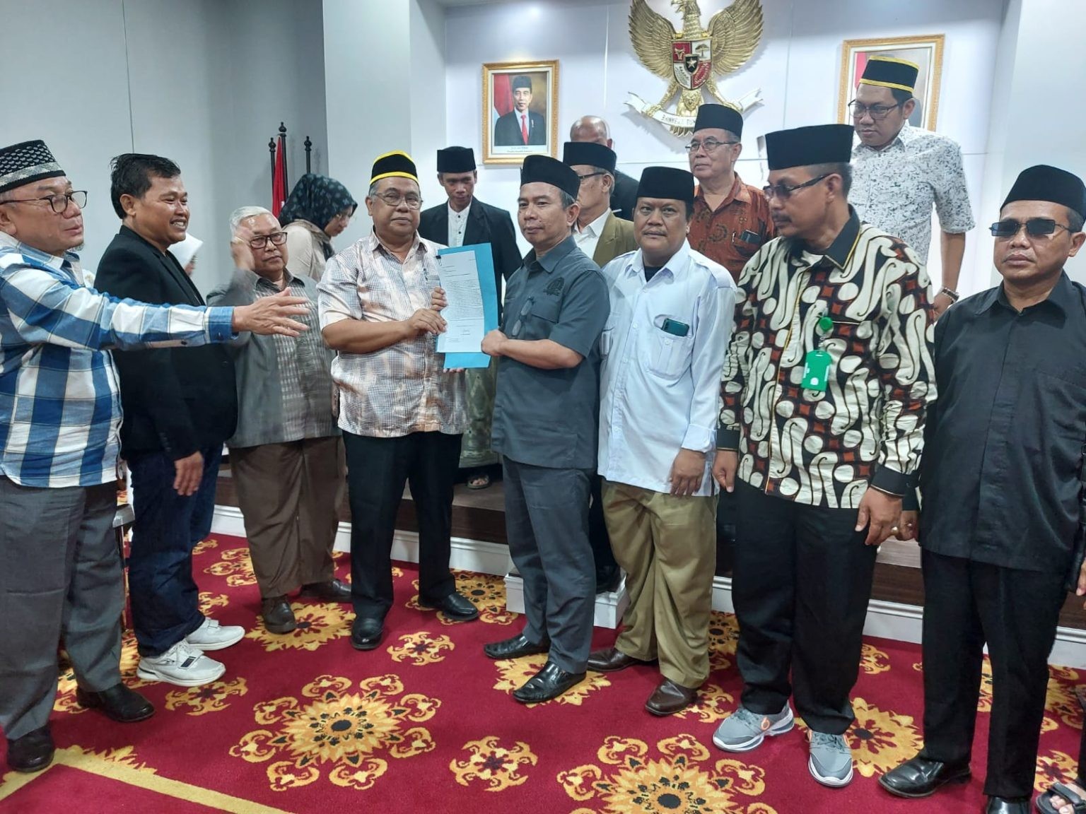 Sentil Pendukung Dani Ramdan, Pengamat: Kalau Memang Tak Diusulkan Lagi, Sadar Diri