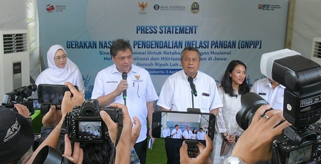 Menko Airlangga Canangkan Gerakan Nasional Pengendalian Inflasi Pangan di Purwakarta