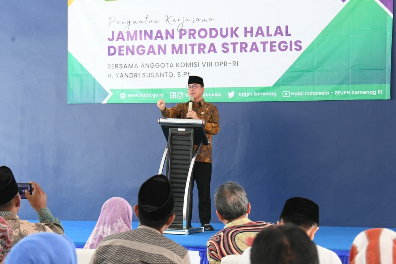 Penipuan Jamaah Umroh Kembali Terjadi, Yandri Susanto: Jangan Cepat Terlena Dengan Tawaran Murah, Mudah, dan Tidak Antri