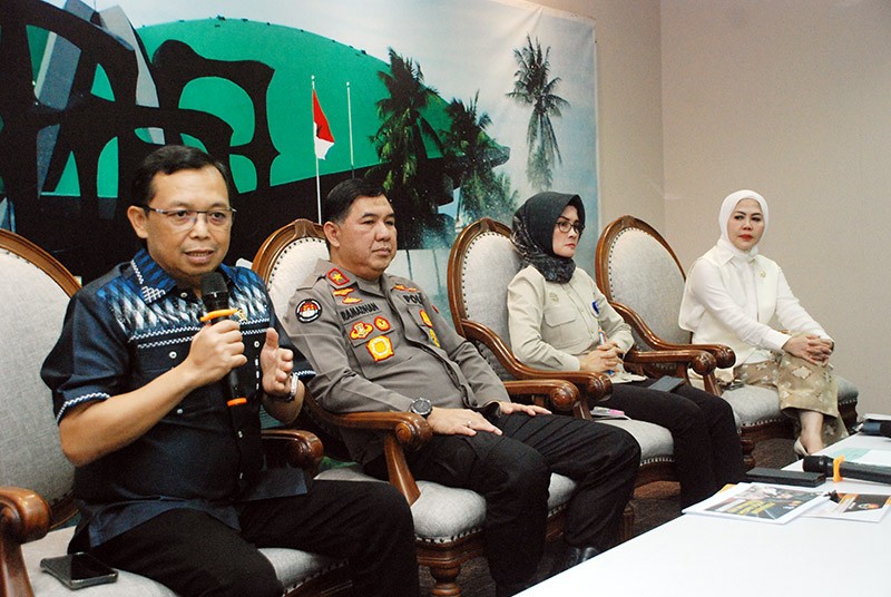 Dialektika Demokrasi dengan tema: "Menilik Kesiapan Pemerintah Hadapi Mudik Lebaran 2023"
