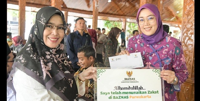 Bayar Zakat, Bupati Purwakarta; Baznas Lebih Amanah Menghimpun dan Menyalurkan Dana Umat